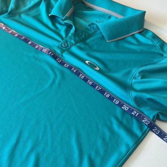 Turquoise OAKLEY Golf Shirt.  Size Large. - Picture 8 of 10
